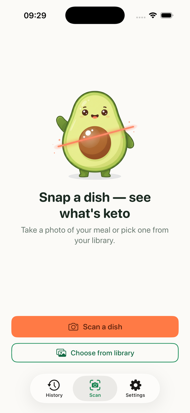 KetoRay start screen inviting you to scan a dish
